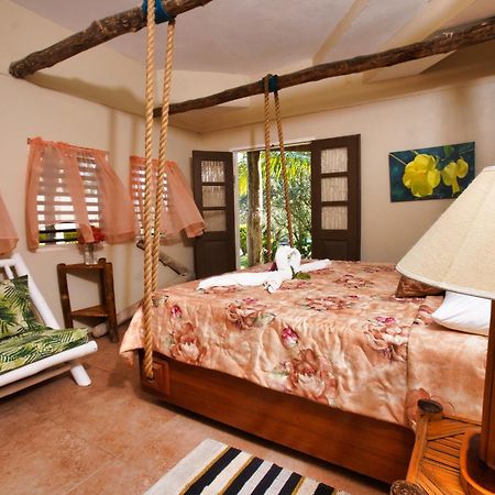 Strawberry Fields Together Robins Bay Exterior foto